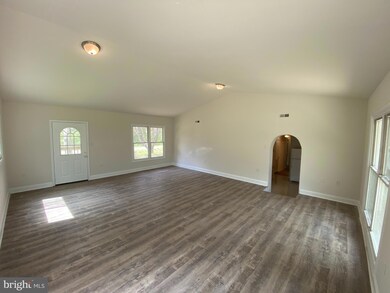 466 Rolando Dr, Colonial Beach, VA 22443 - photo 7