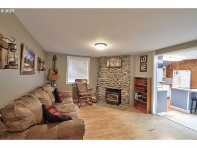 35215 SE Crescent Rd, Boring, OR 97009 - photo 5