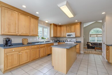 13 Gio Ct, Concord, NH 03301 - photo 5