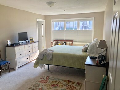 402 Hampton Way, Abington, MA 02351 - photo 4