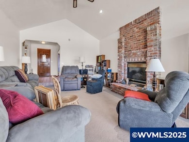 6593 Rippling Brook Dr SE, Salem, OR 97317 - photo 7