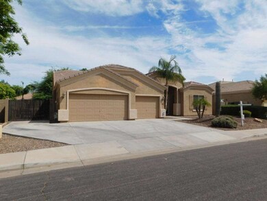 OVER 2800 SQ FT!