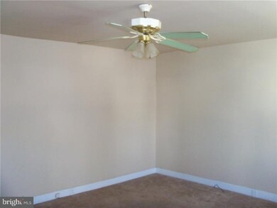 63 W Pitman St, Penns Grove, NJ 08069 - photo 6