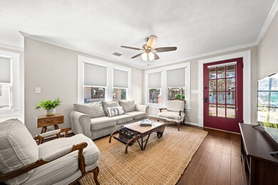 1104 E 16th St, Houston, TX 77009 - photo 3