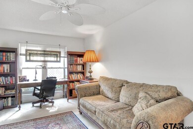 418 418 Amberwood Cir, Tyler, TX 75701 - photo 5