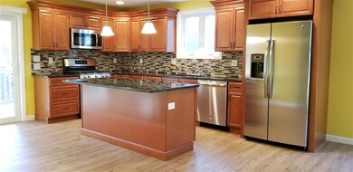 52 Clark Rd unit 2, Londonderry, NH 03053 - photo 2