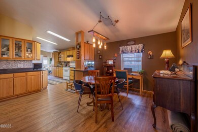 Dining/Kitchen