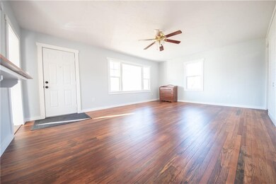 905 Mcclure Rd, Columbus, IN 47201 - photo 6