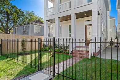 2731 Rutland St, Houston, TX 77008 - photo 7