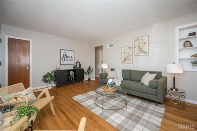 5937 Childress Ave, Saint Louis, MO 63109 - photo 7