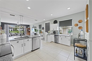 916 Hampton Cir unit 91, Naples, FL 34105 - photo 4