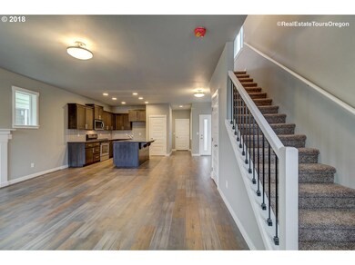 1504 E 1st St, Newberg, OR 97132 - photo 2