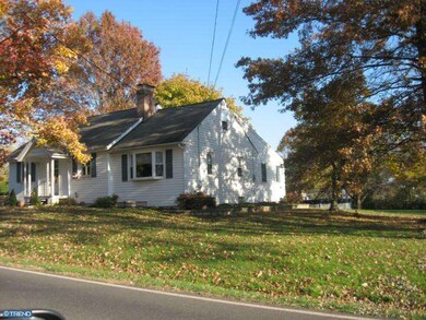 302 W Reliance Rd, Souderton, PA 18964 - photo 2