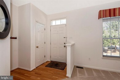 13118 Shamrock Glen Dr, Germantown, MD 20874 - photo 2