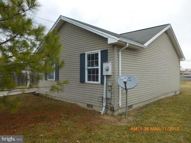 205 Sions St, Moorefield, WV 26836 - photo 5
