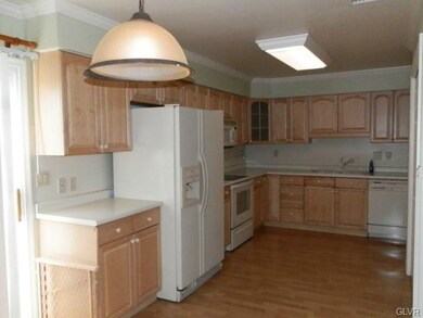 1602 E 9th St, Bethlehem, PA 18015 - photo 4