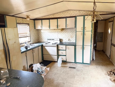 411 Blackwood Store Rd, Moore, SC 29369 - photo 2