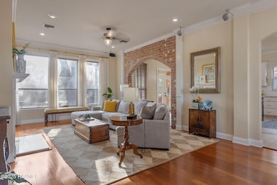 4-web-or-mls-305 Kaiser Dr-4