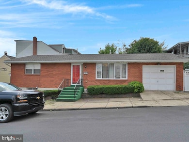 22 W Cherry St, Shenandoah, PA 17976 - photo 2