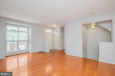 20804 Gaelic Ct, Germantown, MD 20874 - photo 3