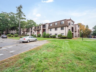 2 Greenbriar Dr unit 302, North Reading, MA 01864 - photo 2