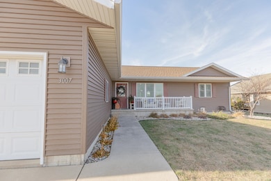 3007 Bonnie Ln, Milford, IA 51351 - photo 3