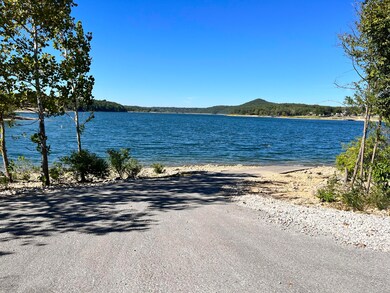 Well maintaned boat launch just down the