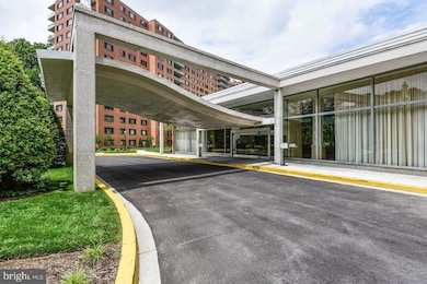 The Towers unit 913W, Washington, DC 20016 - photo 3