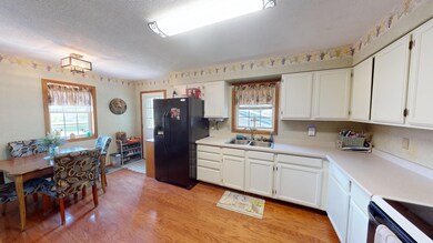 514 Pilot St, Albert Lea, MN 56007 - photo 5