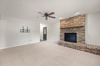 503 W State St, North Aurora, IL 60542 - photo 6