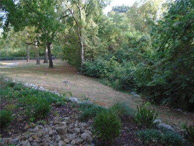 7244 Mastin St, Shawnee, KS 66203 - photo 4