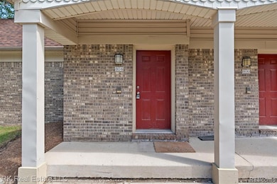 804 Brandon Ave unit 72, Pontiac, MI 48340 - photo 3