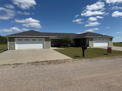 601 & 603 Badger St S, Wishek, ND 58495 - photo 2