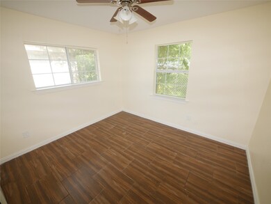 4727 Denmark St, Houston, TX 77016 - photo 7