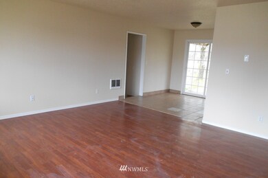 unlisted-address, Longview, WA 98632 - photo 2