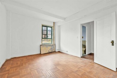 1504 Metropolitan Ave, Bronx, NY 10462 - photo 3