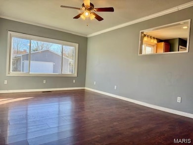 302 W 6th St, New London, MO 63459 - photo 7