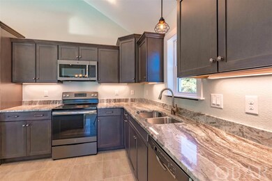 402 Holly St, Kill Devil Hills, NC 27948 - photo 4