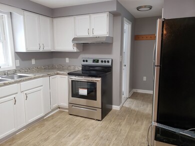 155 Tina Dr unit B, Pembroke, NH 03275 - photo 4