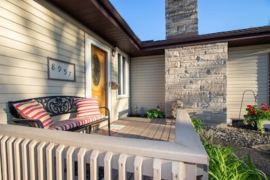 8957 Cottage Grove Ave, Highland, IN 46322 - photo 2