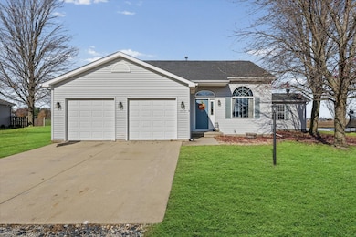 707 Country View Dr, Philo, IL 61864 - photo 2