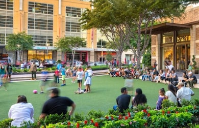 12502 Pebblebrook Dr, Houston, TX 77024 - photo 7