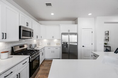 300 Colt Vista Place, Horizon City, TX 79928 - photo 6