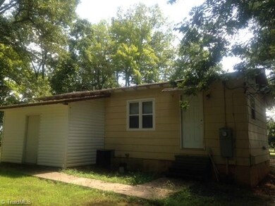 1903 Nc Highway 42 S, Asheboro, NC 27205 - photo 4