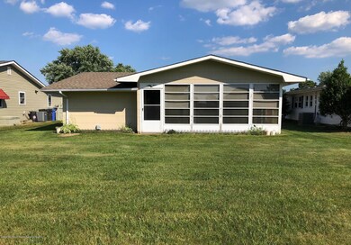 135 Blake Circle, Brick