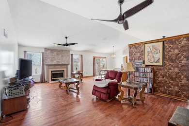 2174 Birdfoot Ln, Grove City, OH 43123 - photo 3