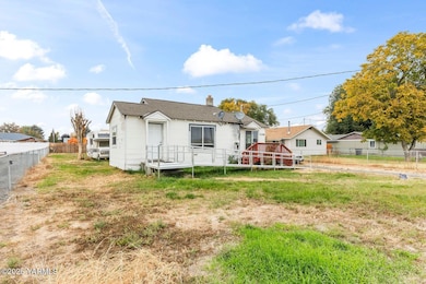 1106 S 68th Ave, Yakima, WA 98908 - photo 2