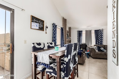 273 W Virginia St, Tucson, AZ 85706 - photo 4