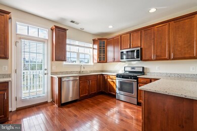 7362 Riding Meadow Way unit 57, Manassas, VA 20111 - photo 2