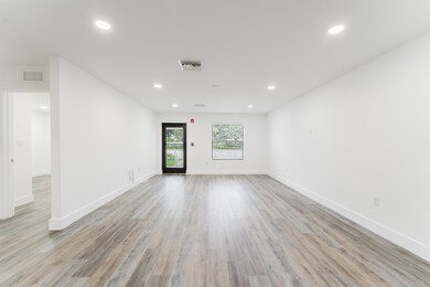 1550 N Dixie Hwy, Boca Raton, FL 33432 - photo 5